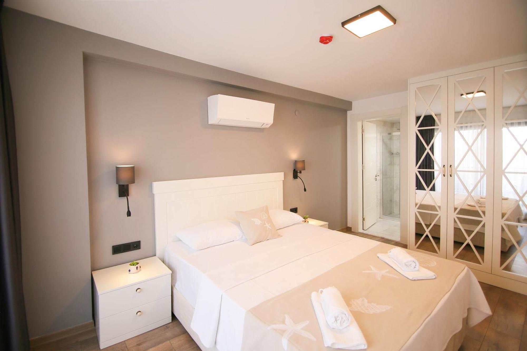 Krem Marin Otel Çeşme Buitenkant foto
